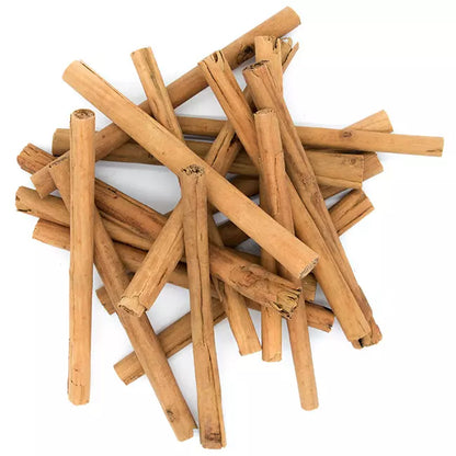 La vraie cannelle de Ceylan, Cinnamomum verum.